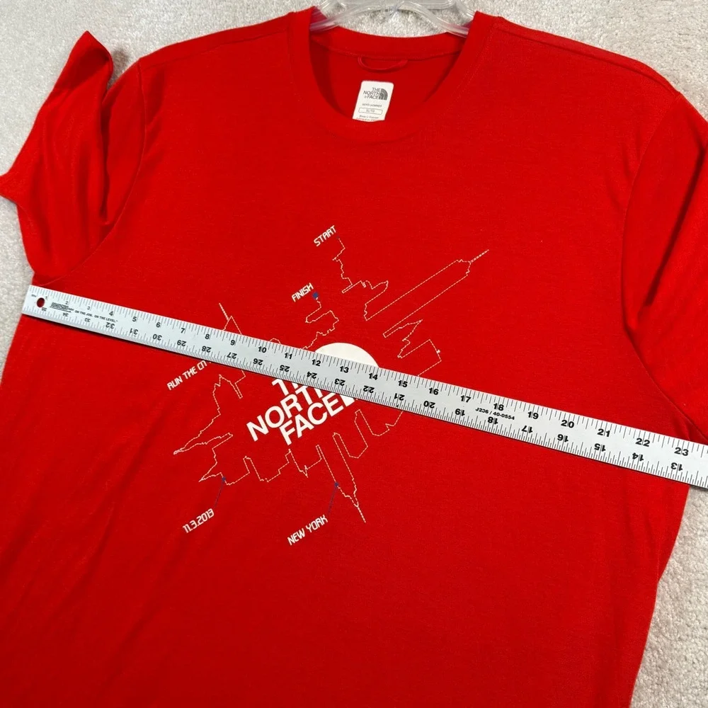 The North Face T-Shirt Mens XL Red NYC Marathon 2013 VaporWick Graphic Tee